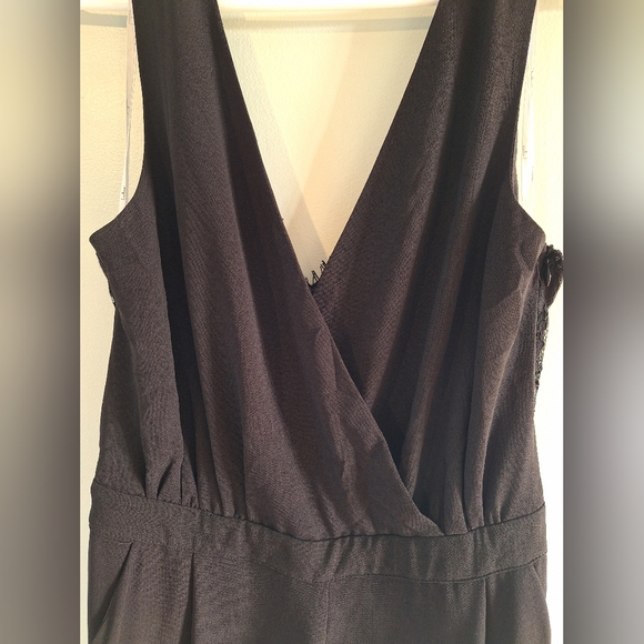 ⭐️HOST PICK⭐️Lulu's Kiska Black Lace Wide-Leg Jumpsuit S - Picture 12 of 15